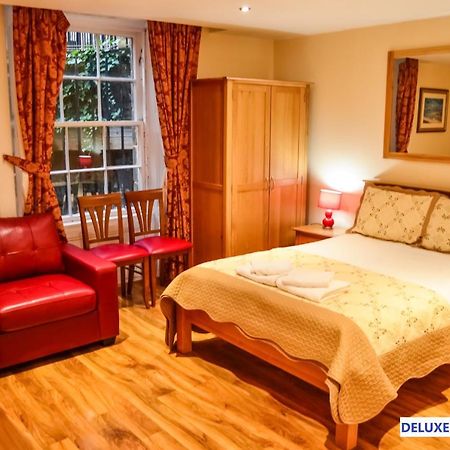 Edinburgh City Suites Bagian luar foto