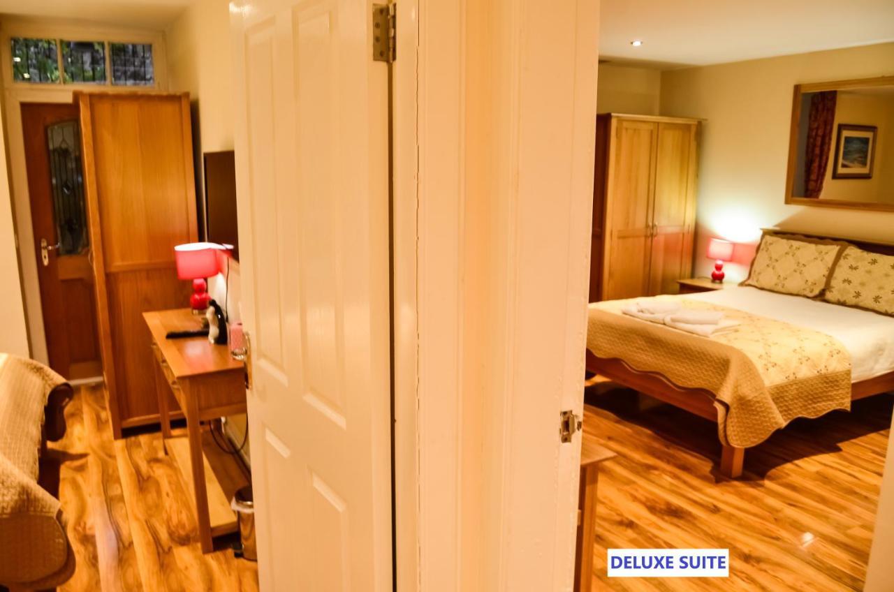 Edinburgh City Suites Bagian luar foto