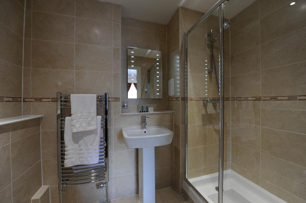Edinburgh City Suites Ruang foto