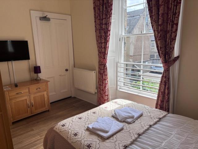 Edinburgh City Suites Bagian luar foto
